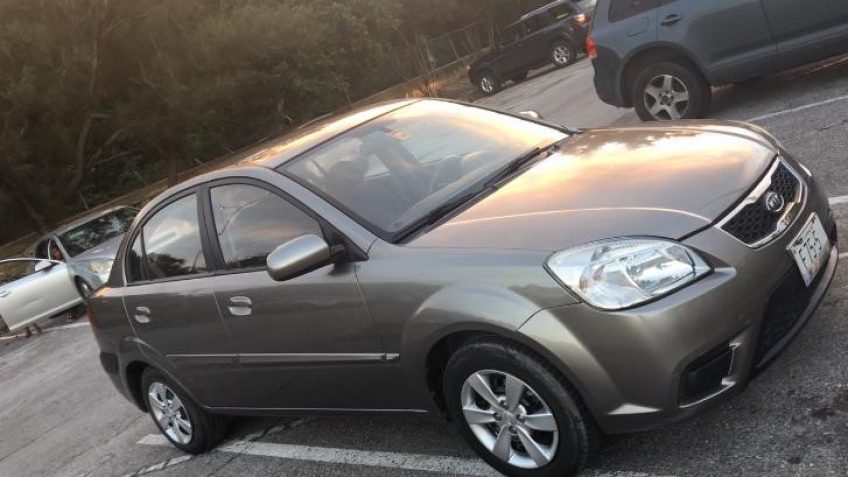 Kia Rio - stage auto huren Curacao