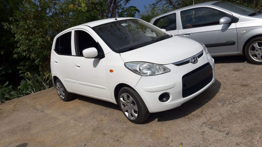 Hyundai i10 - stage auto huren Curacao