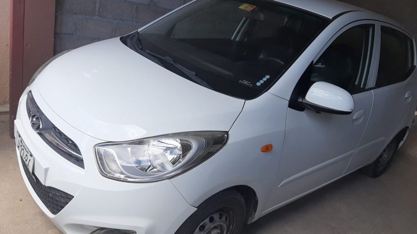 Hyundai i10 - stage auto huren Curacao