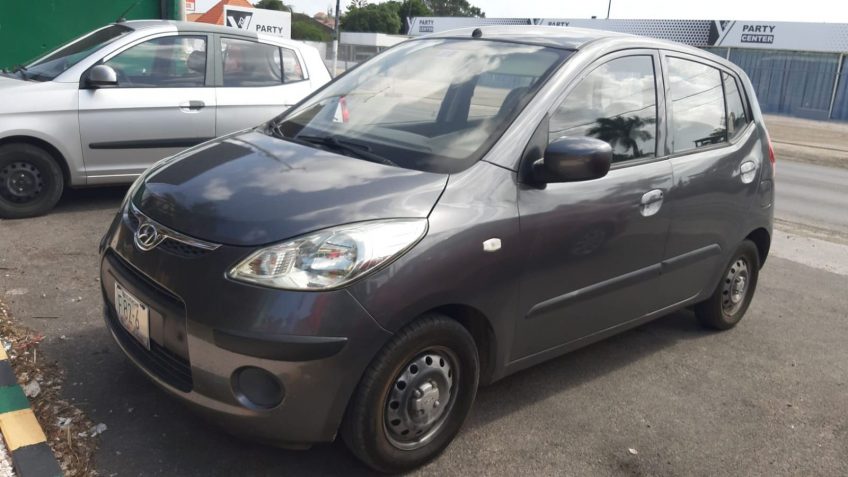 Hyundai i10 - stage auto huren Curacao