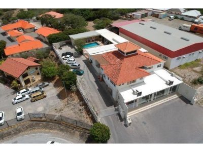 Cas Coraweg - Een Stage Op Curacao