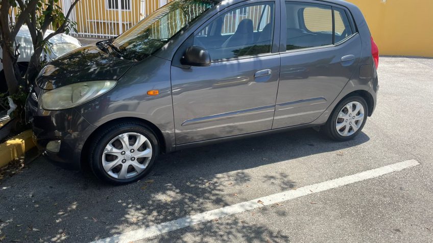 hyundai i10 - een stage op curacao
