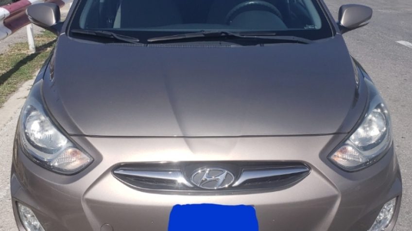 Hyundai Accent - een stage op curacao
