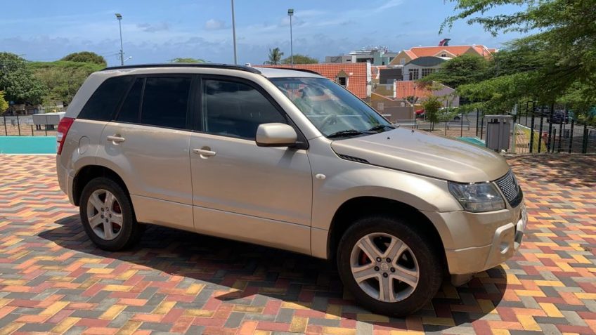 Suzuki Grand Vitara - Een Stage Op Curacao