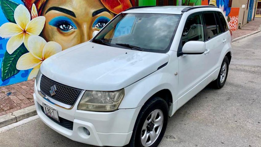 Suzuki Grand Vitara - een stage op curacao