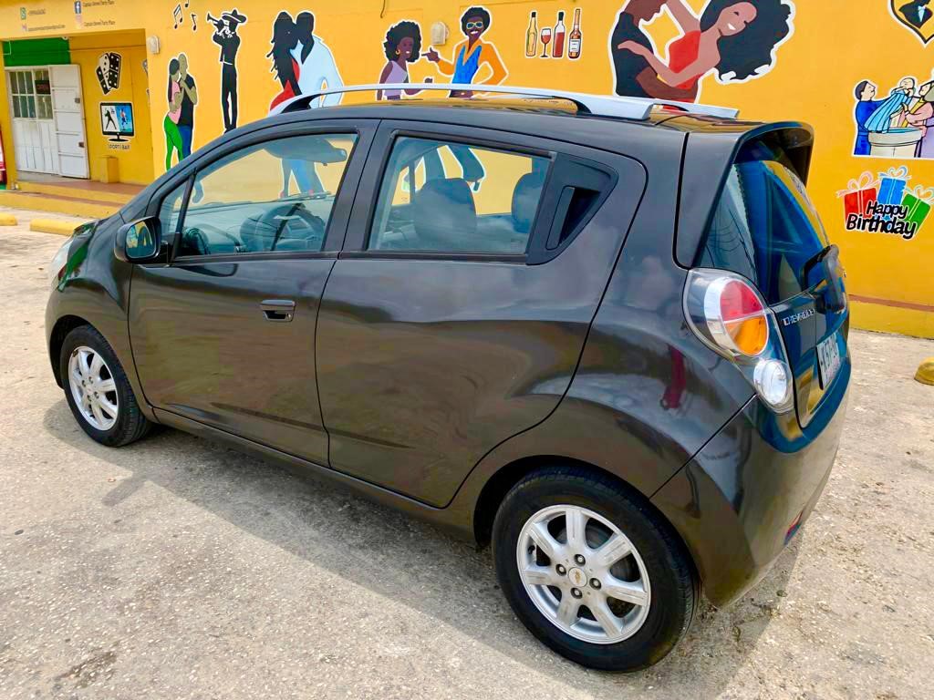 Chevrolet Spark een Stage op Curacao