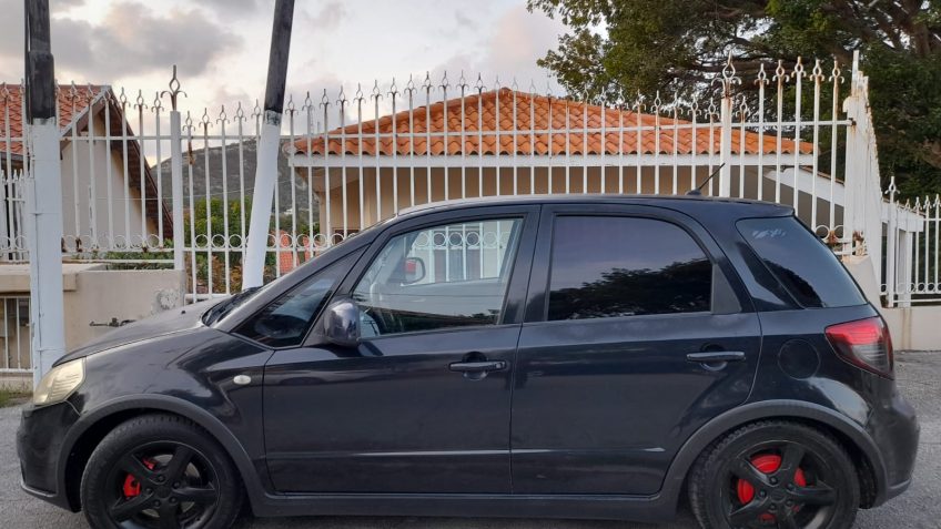 Suzuki SX4 - een stage op curacao