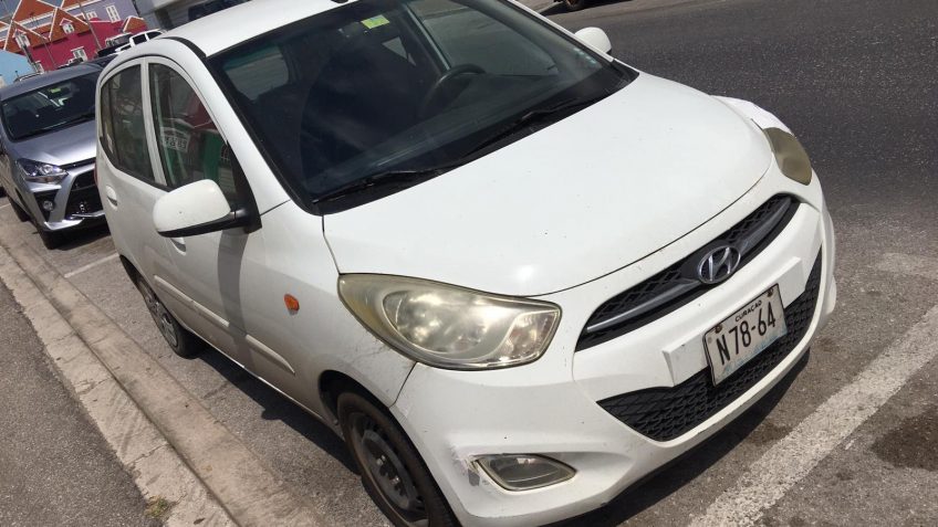 Hyundai i10 - een stage op curacao